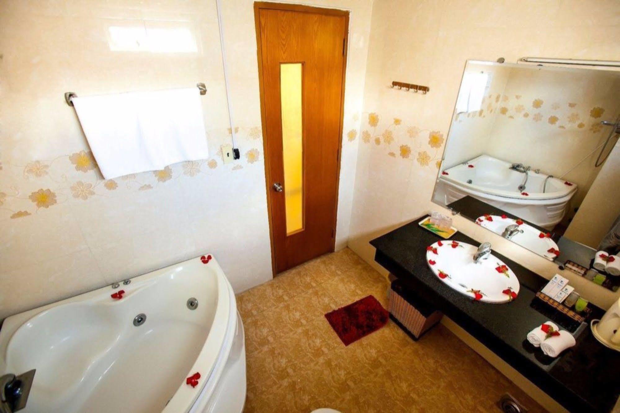 Art Boutique Hotel Nha Trang Eksteriør billede